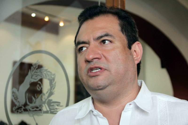 Reprueban habitantes de la ciudad de Oaxaca trabajo de Oswaldo García  Jarquín – DIDXHA XQUIDXE